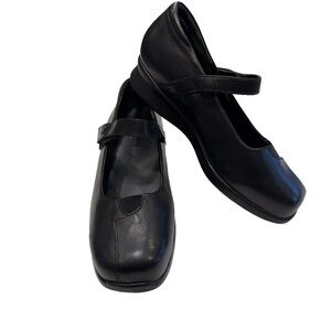 Kumfs Shoes Sz US 8 XXW EU 38.5 Black Leather Mary Jane Strap Low Wedge NEW!